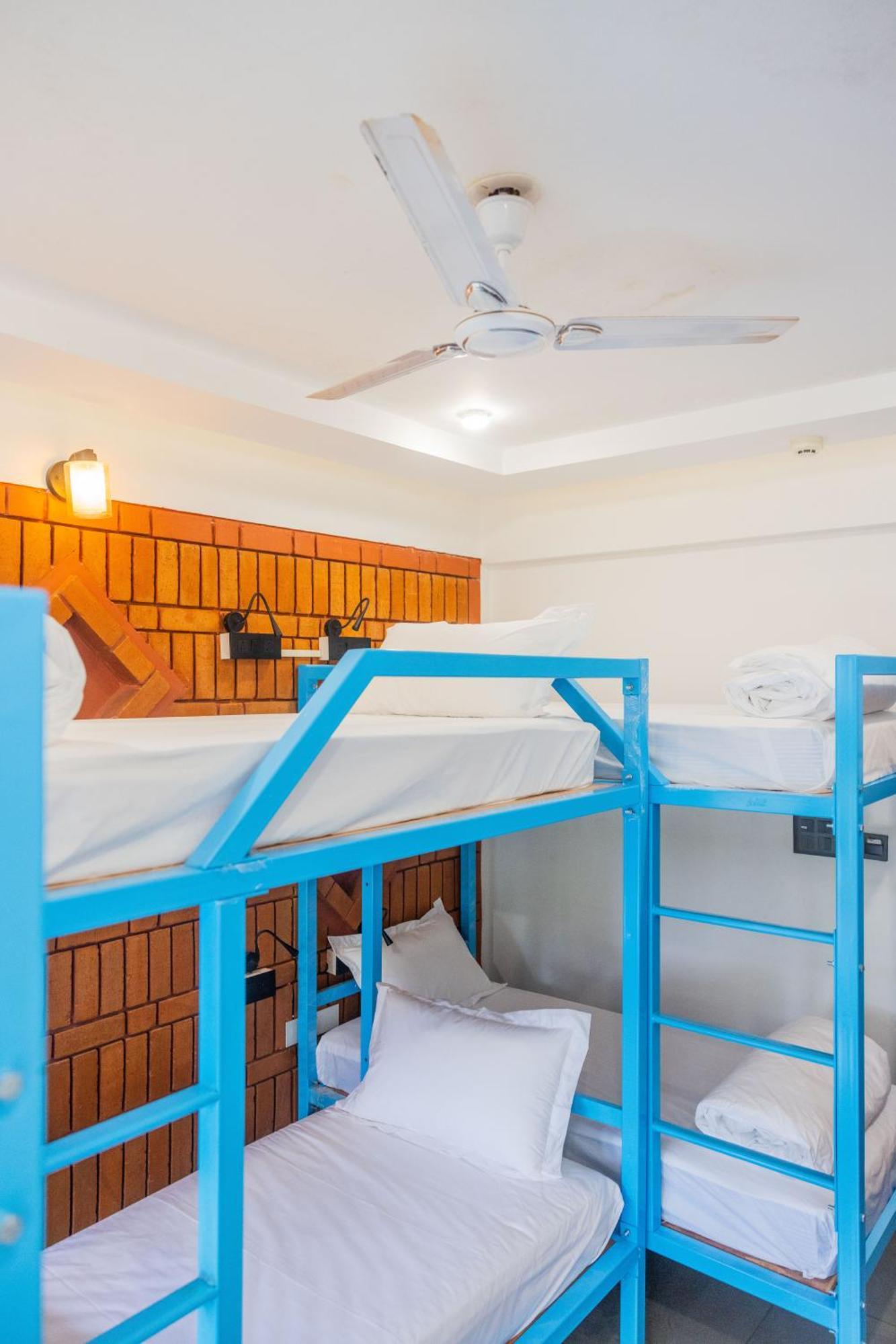 Downtown Hostels - 安君纳 外观 照片